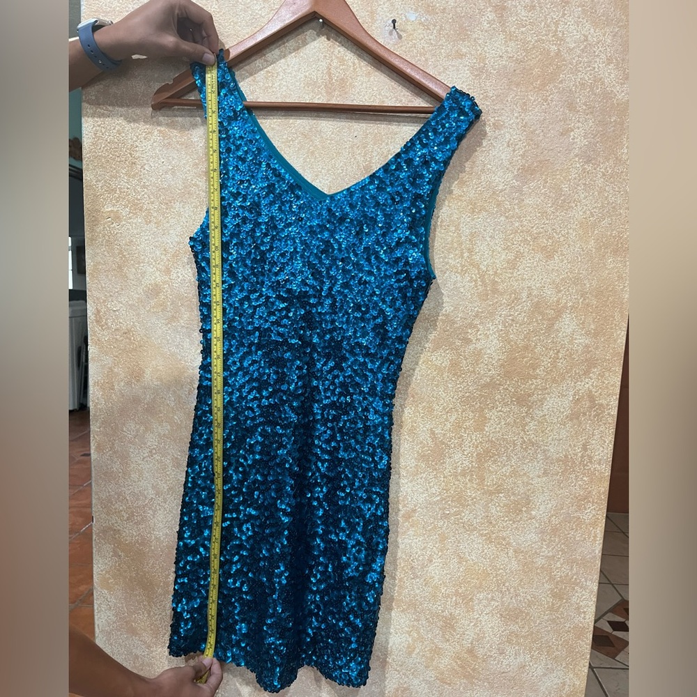 Amber Blue Sequined Bodycon Dress - Size L (size 8)